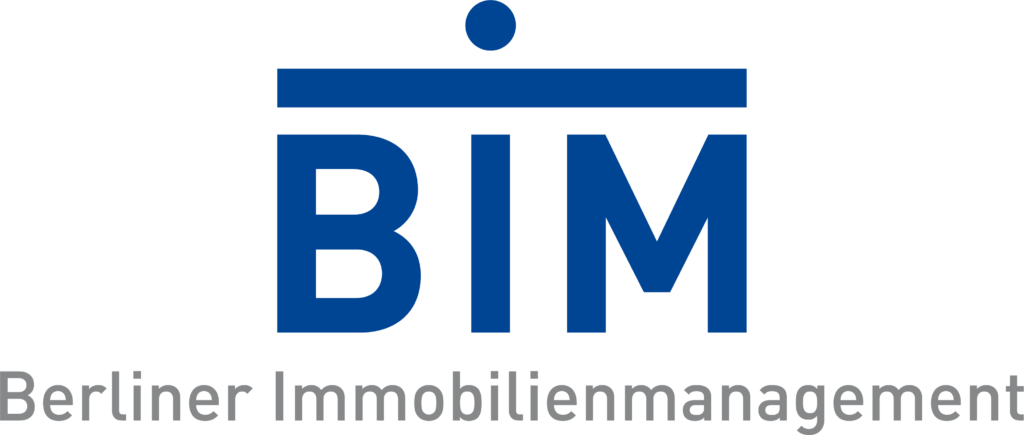 Logo der Berliner Immobilienmanagment GmbHkomplett in blau, drei Großbuchstaben "BIM" darüber liegend ebenfalls blau ein Balken, darüber wiederum mittig ein Punkt. Das Logo weckt Assoziationen zum Brandenburger Tor